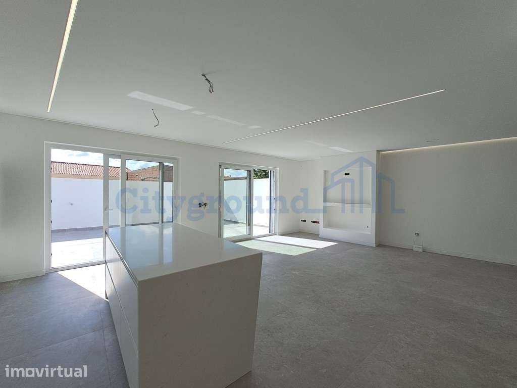 Moradia T4 com garagem a 5 minutos do Baleal - Grande imagem: 2/29