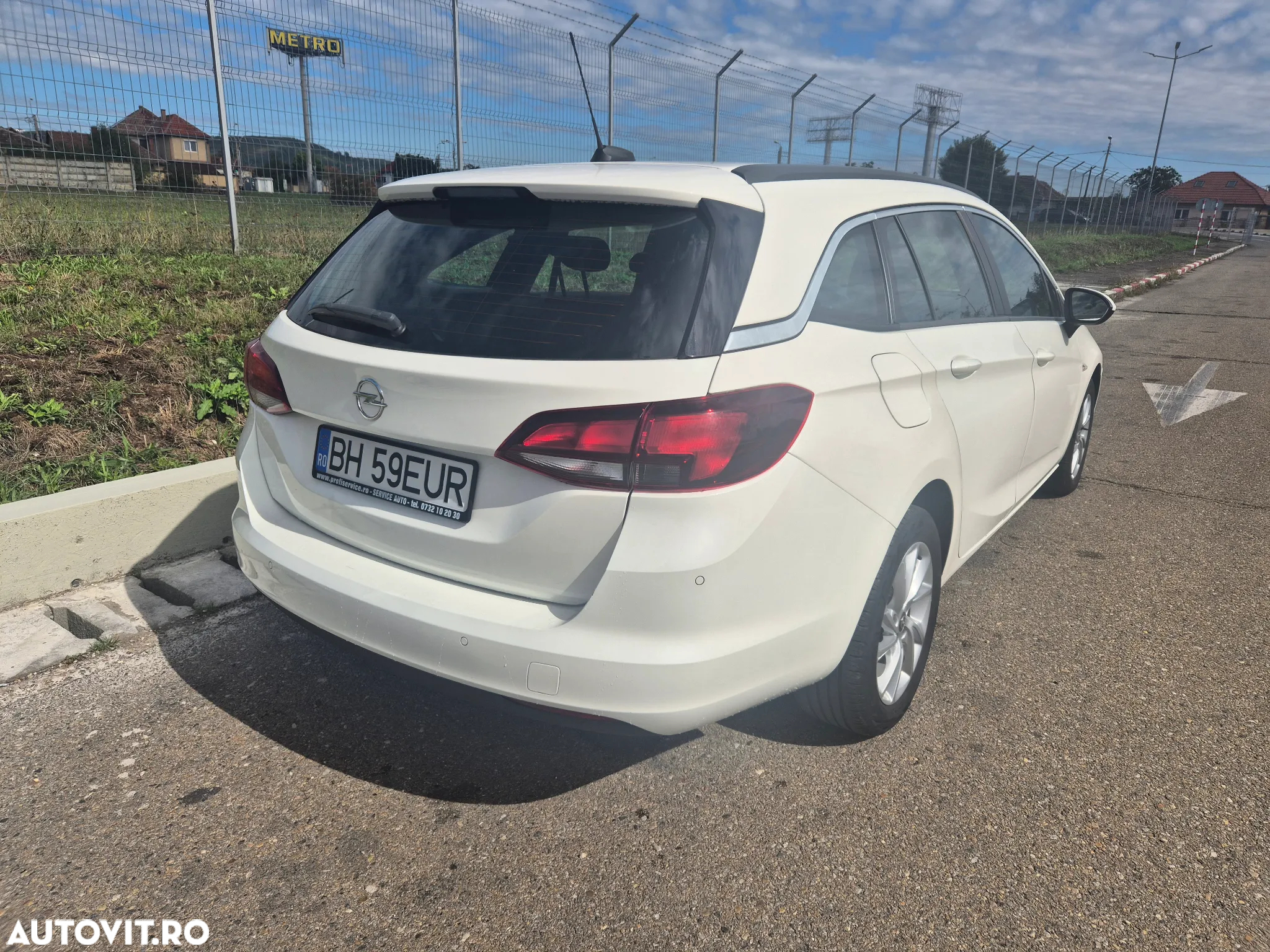 Opel Astra 1.6 CDTI Enjoy Aut. - 9