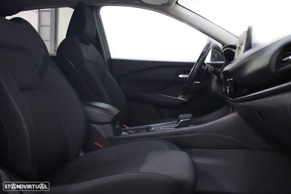 Nissan Qashqai 1.3 DIG-T N-Connecta Xtronic - 22