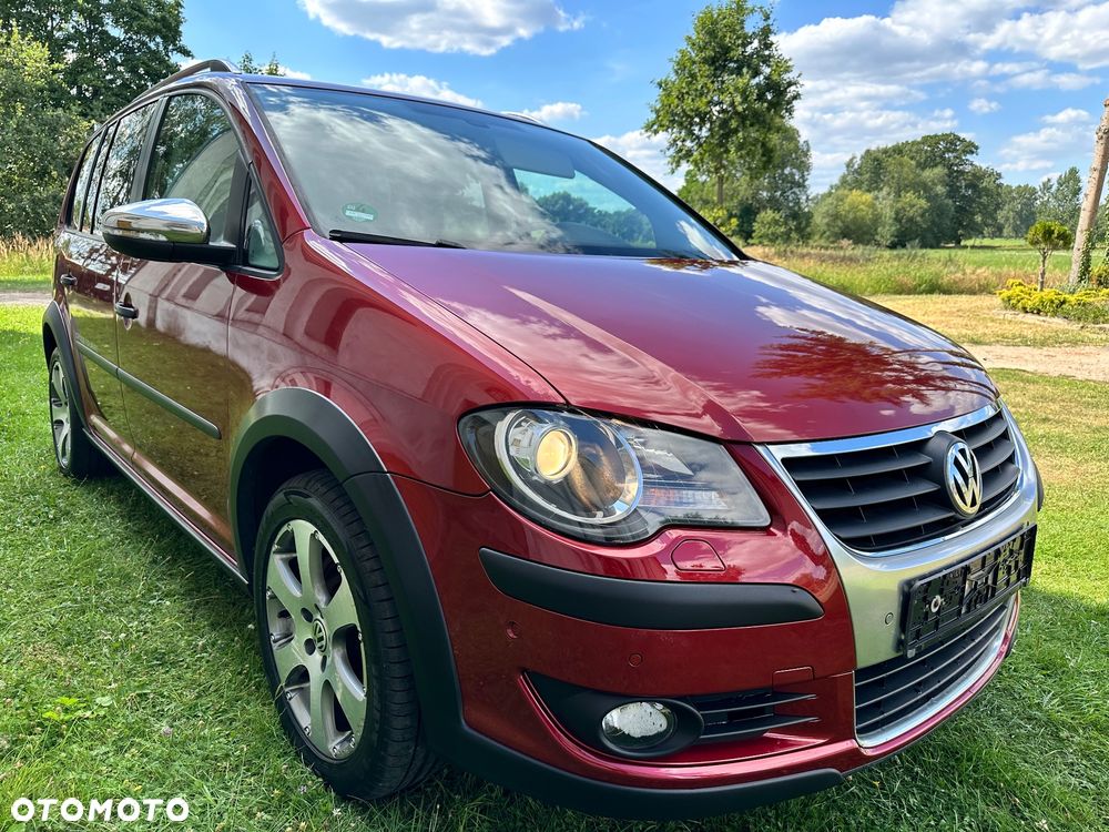 Volkswagen Touran 1.4 TSI DSG Cross - 1