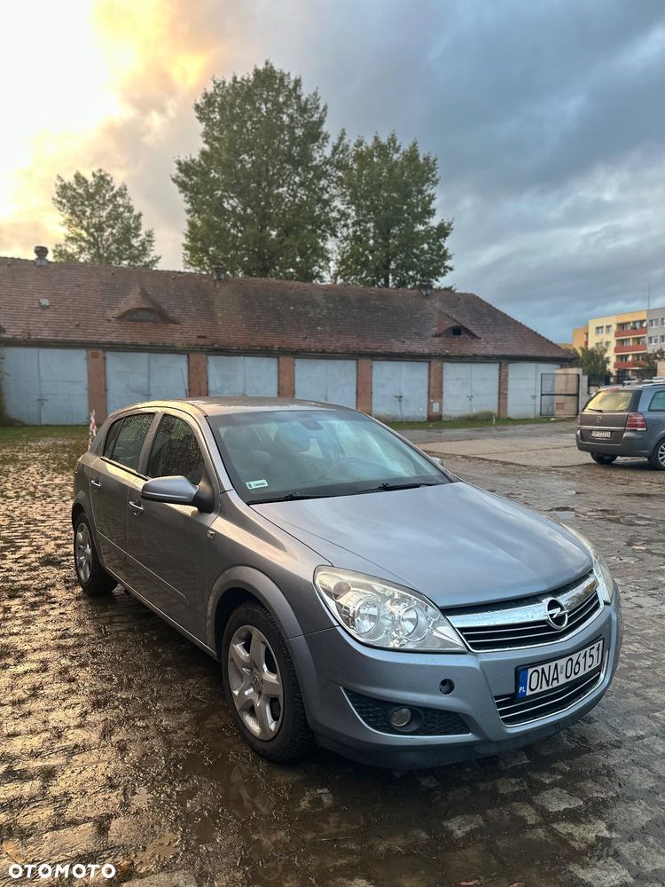 Opel Astra - 1
