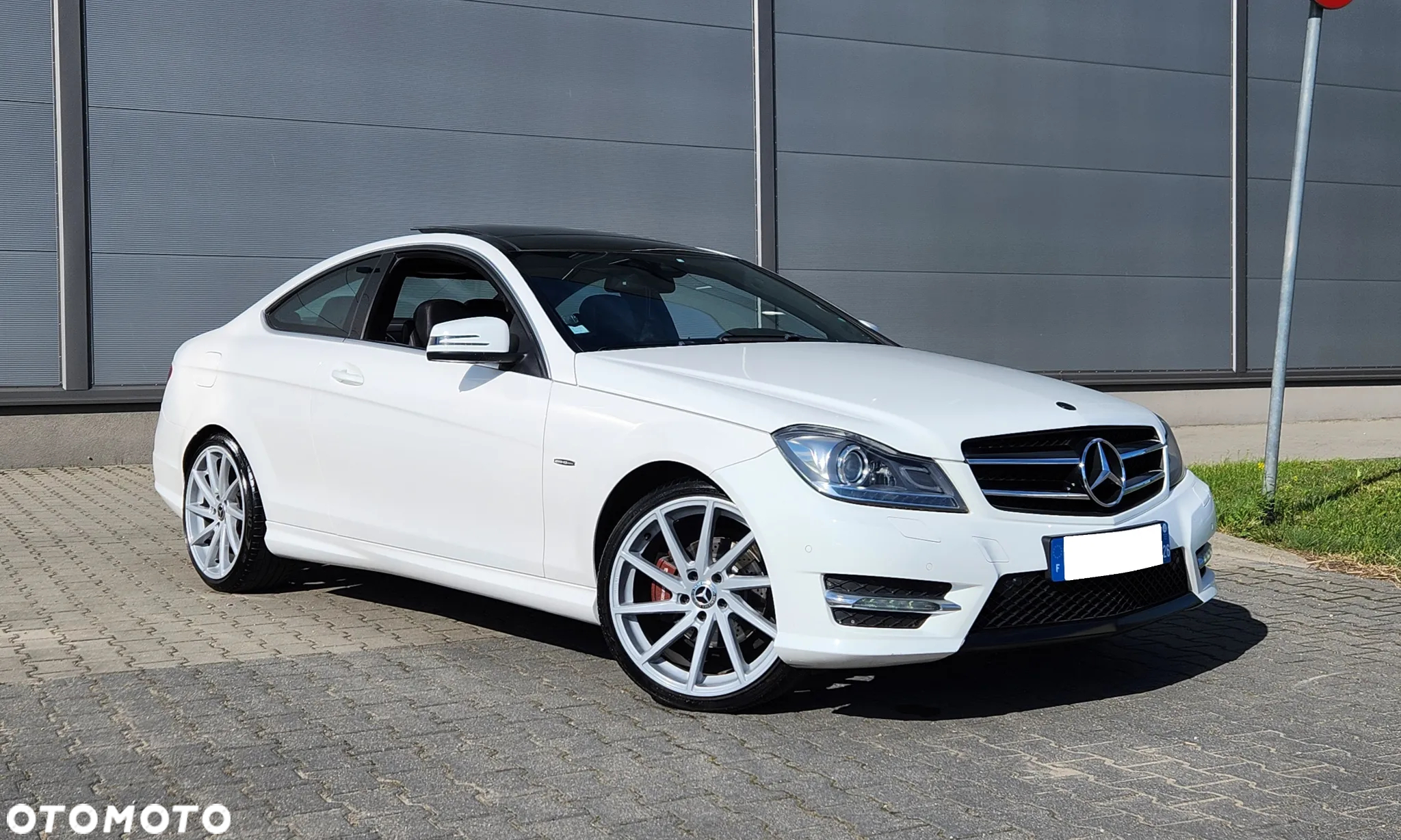 Mercedes-Benz Klasa C 220 CDI Coupe 7G-TRONIC Edition - 2