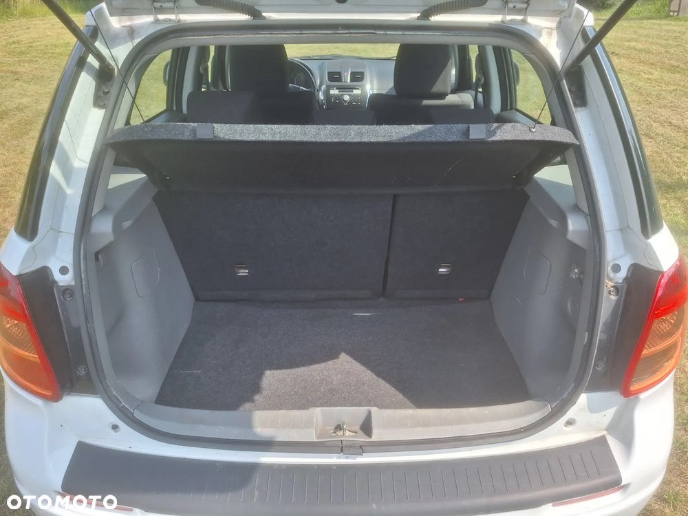 Suzuki SX4 2.0 DDiS Comfort 4WD - 10