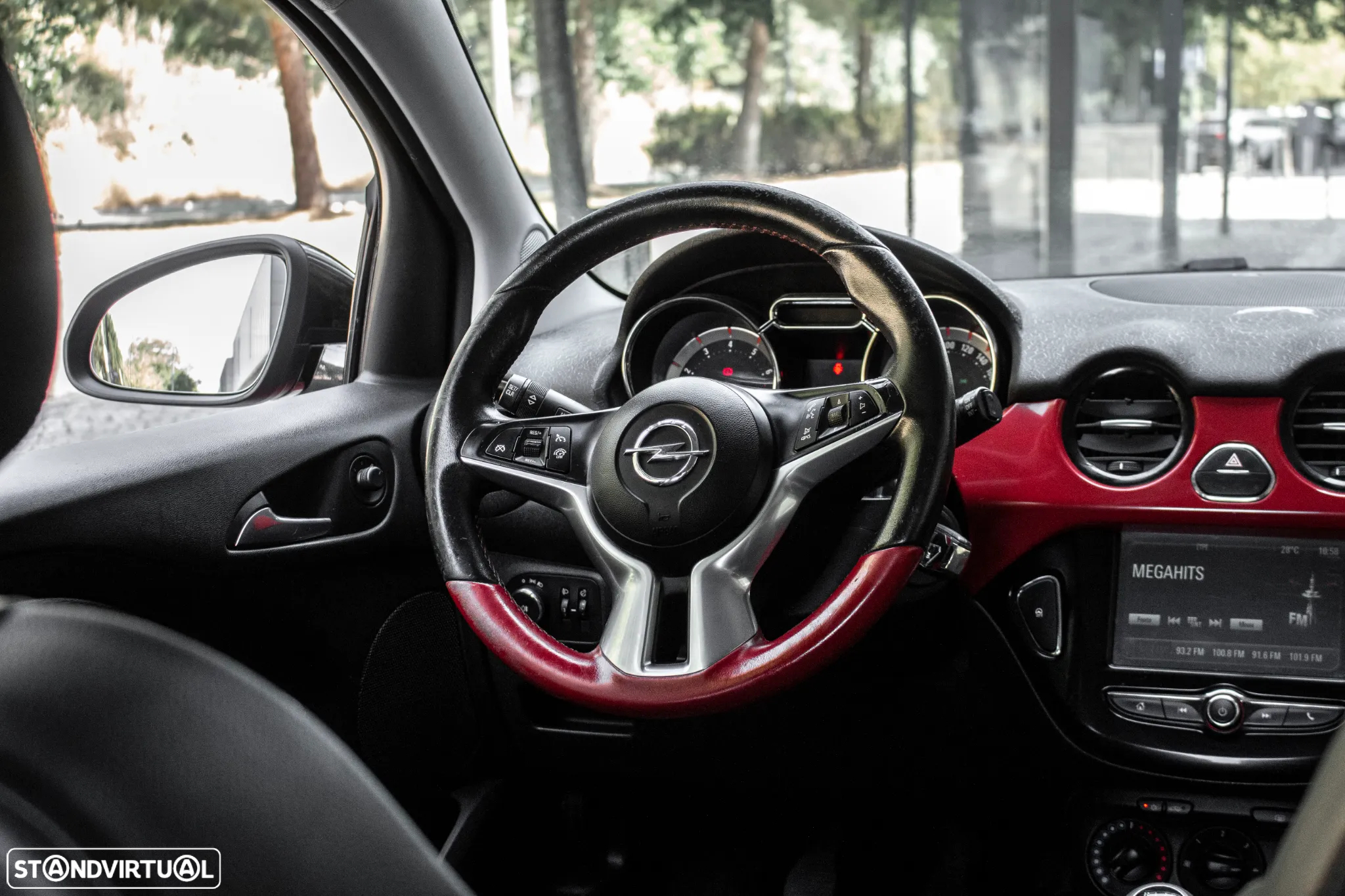 Opel Adam 1.2 Glam - 24