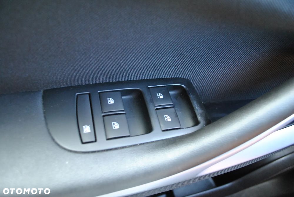Opel Zafira 1.4 Turbo (ecoFLEX) Start/Stop ON - 21