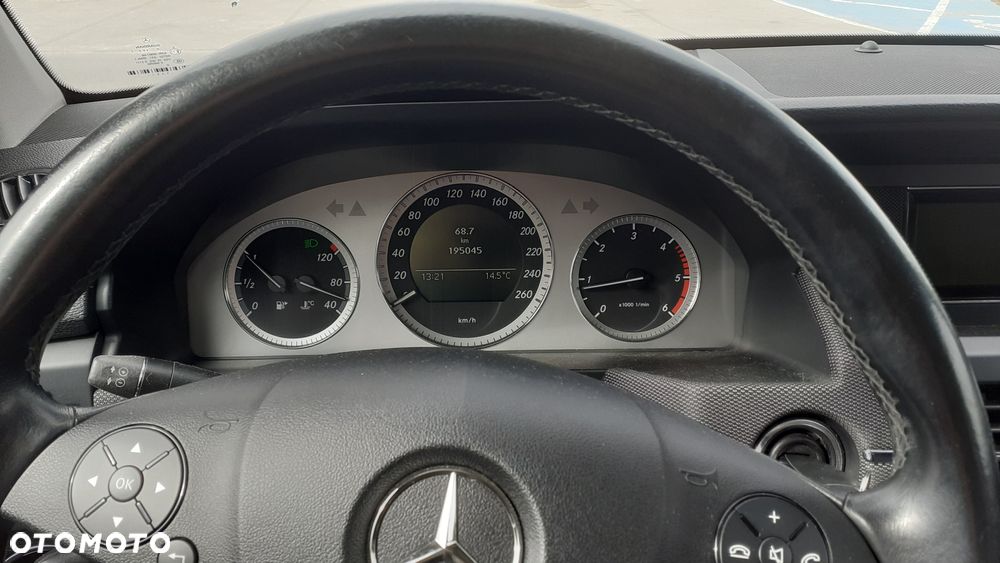 Mercedes-Benz GLK 200 CDI (BlueEFFICIENCY) - 9
