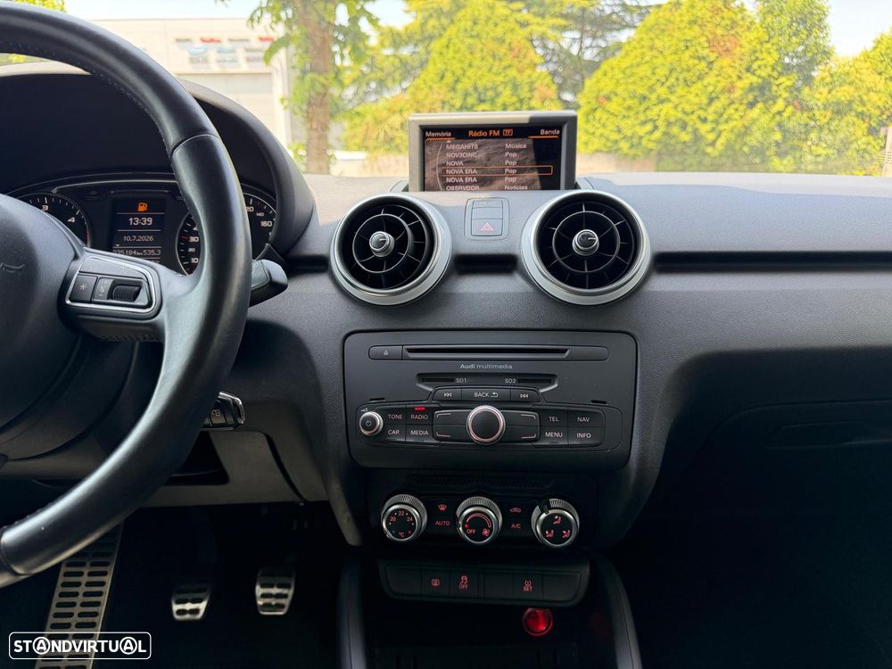 Audi A1 1.6 TDI Sport Edition S-line - 12