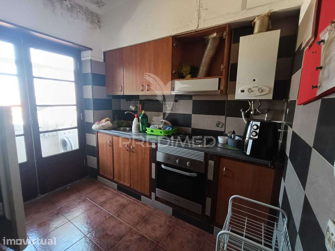 Apartamento T2 + 1 no centro de Beja com varandas - Grande imagem: 4/17