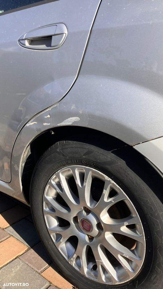 Fiat Punto 1.4 - 6