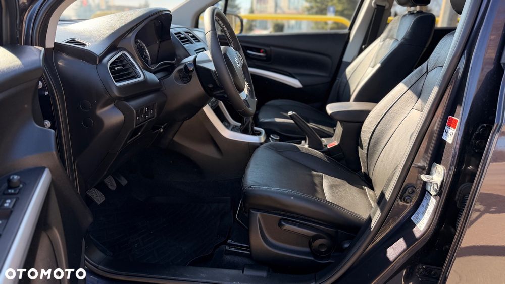 Suzuki SX4 S-Cross 1.6 DDiS 4x4 Comfort+ - 16