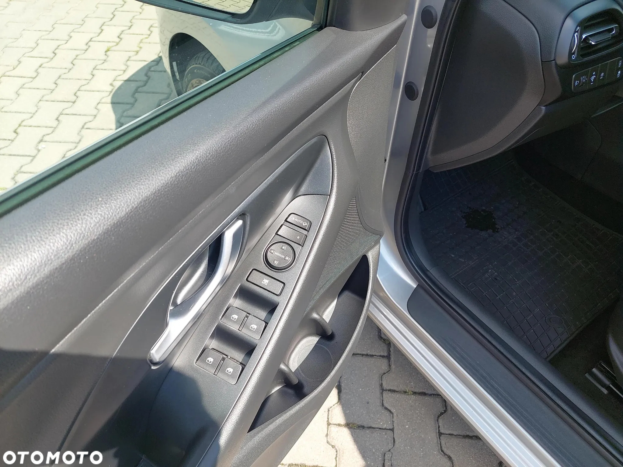 Hyundai i30 1.5 DPI Comfort - 10
