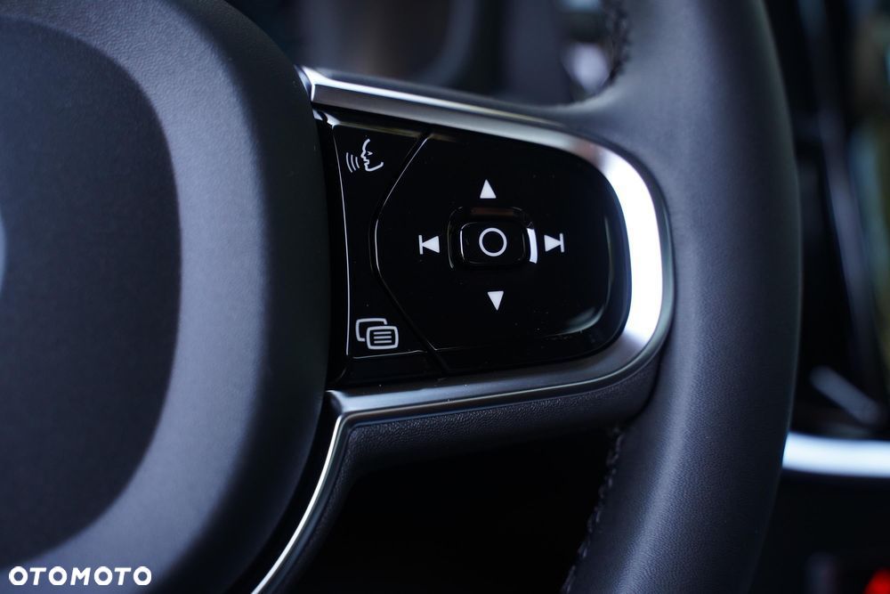 Volvo V60 B4 B Ultra Dark - 16