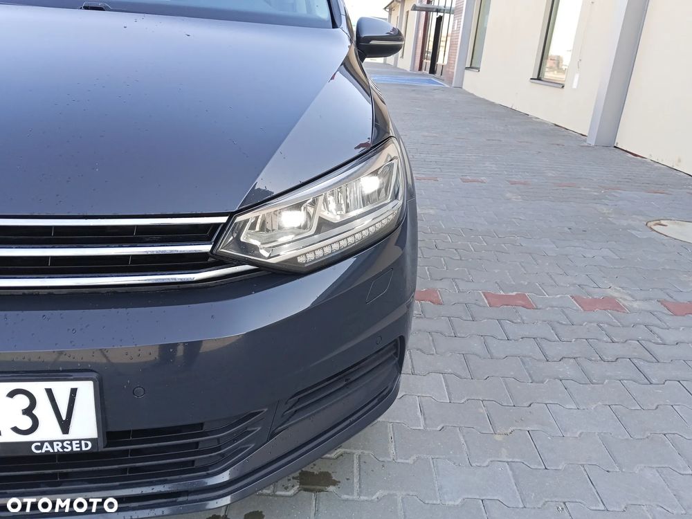 Volkswagen Touran - 6