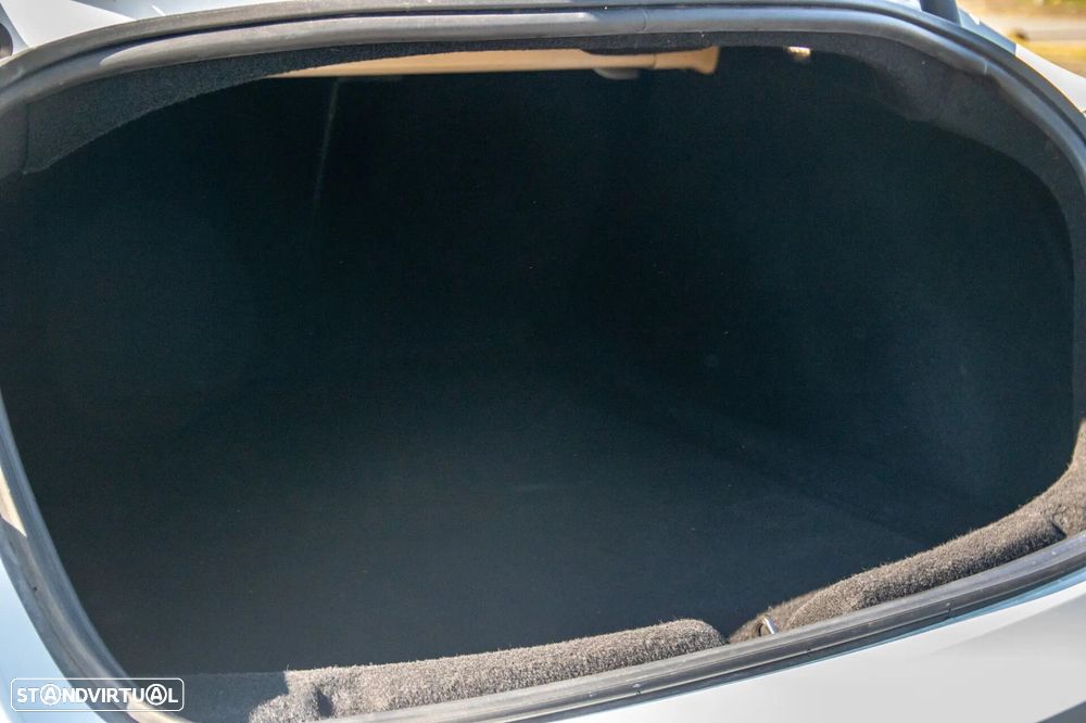 Tesla Model 3 Tração Traseira Premium - 24
