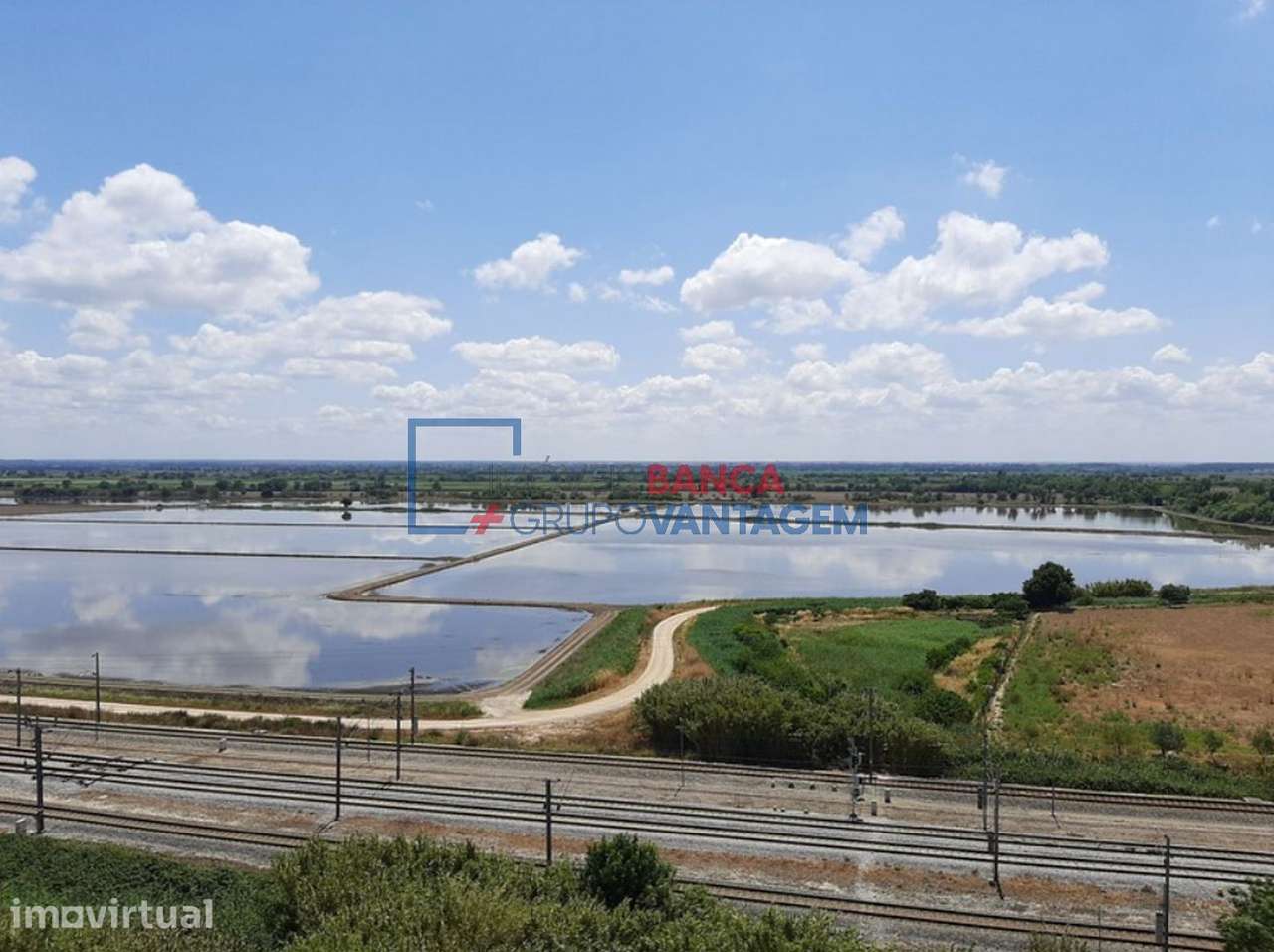 Apartamento T4 Azambuja perto da Estação da CP - Grande imagem: 5/30