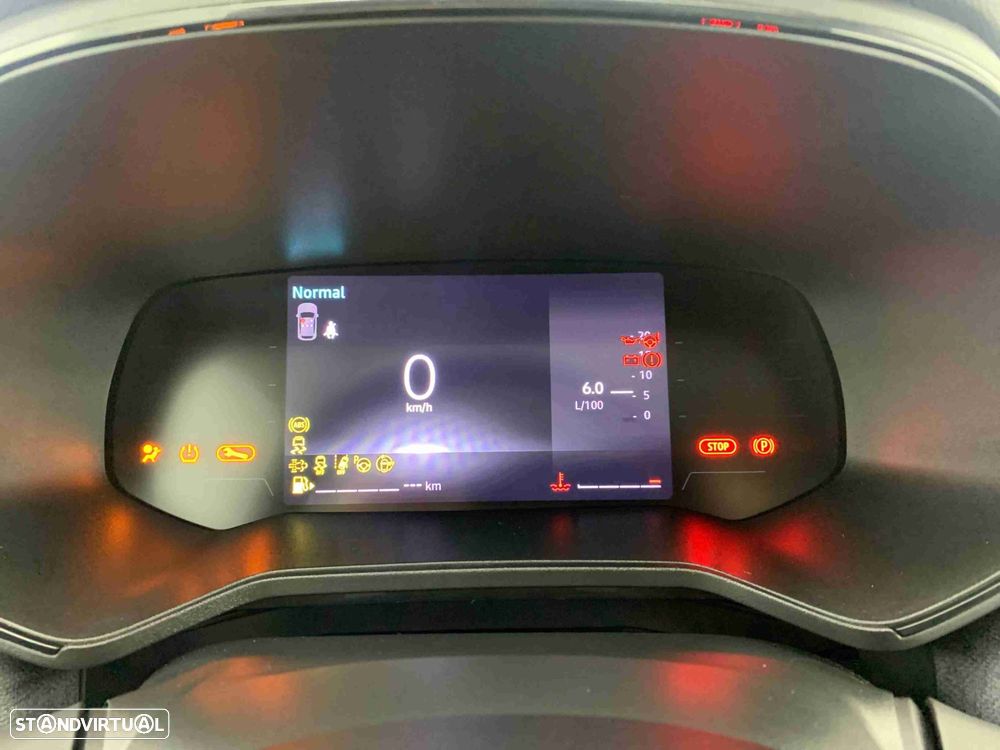 Renault Clio 1.0 TCe Evolution - 8