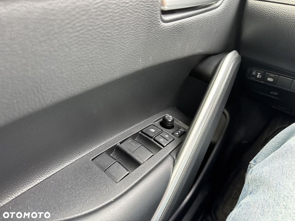 Toyota Corolla Cross - 20