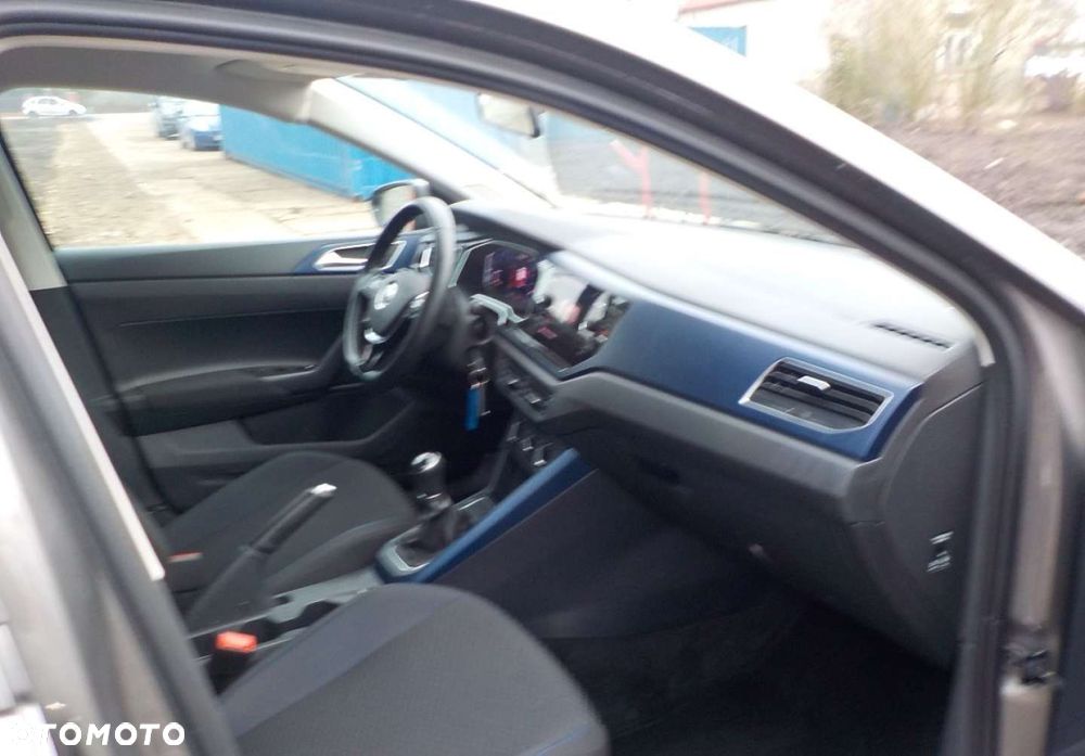 Volkswagen Polo - 17