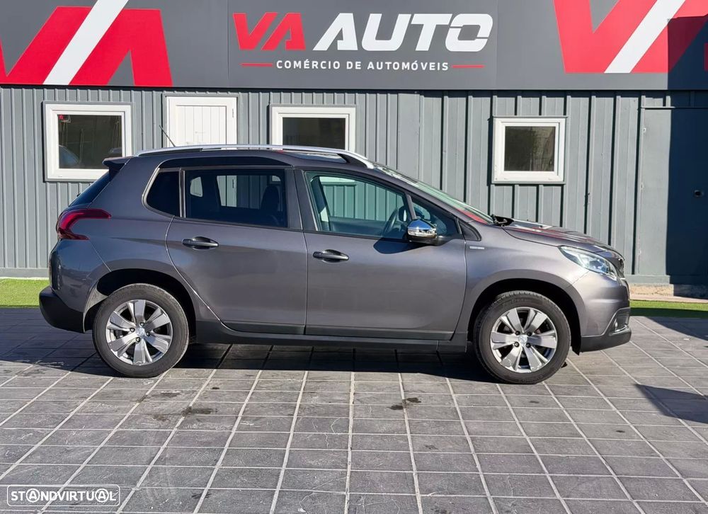 Peugeot 2008 1.2 PureTech Style - 5