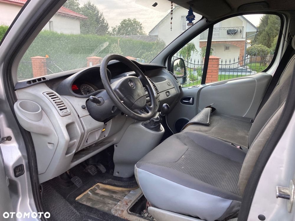 Opel Vivaro - 12