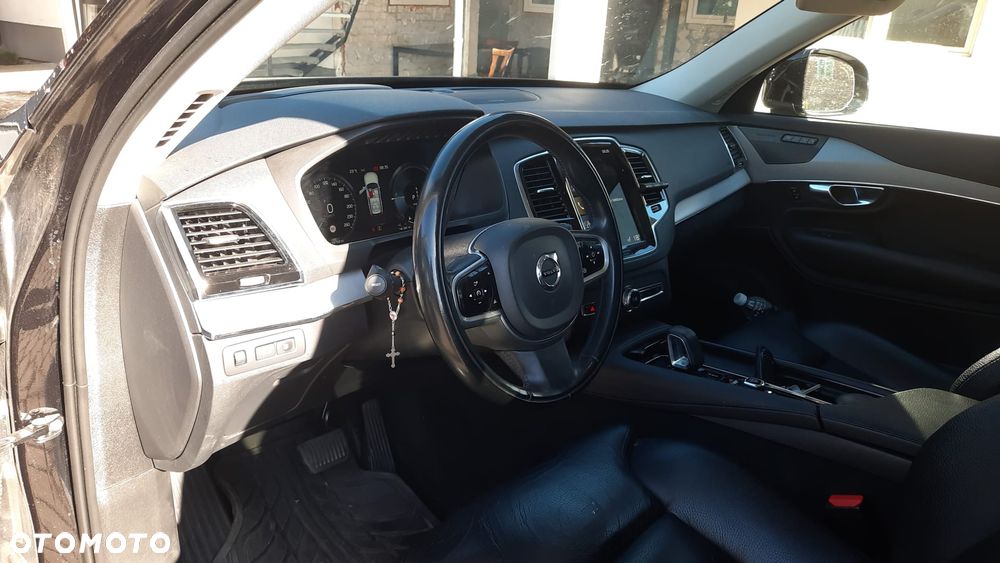 Volvo XC 90 - 5