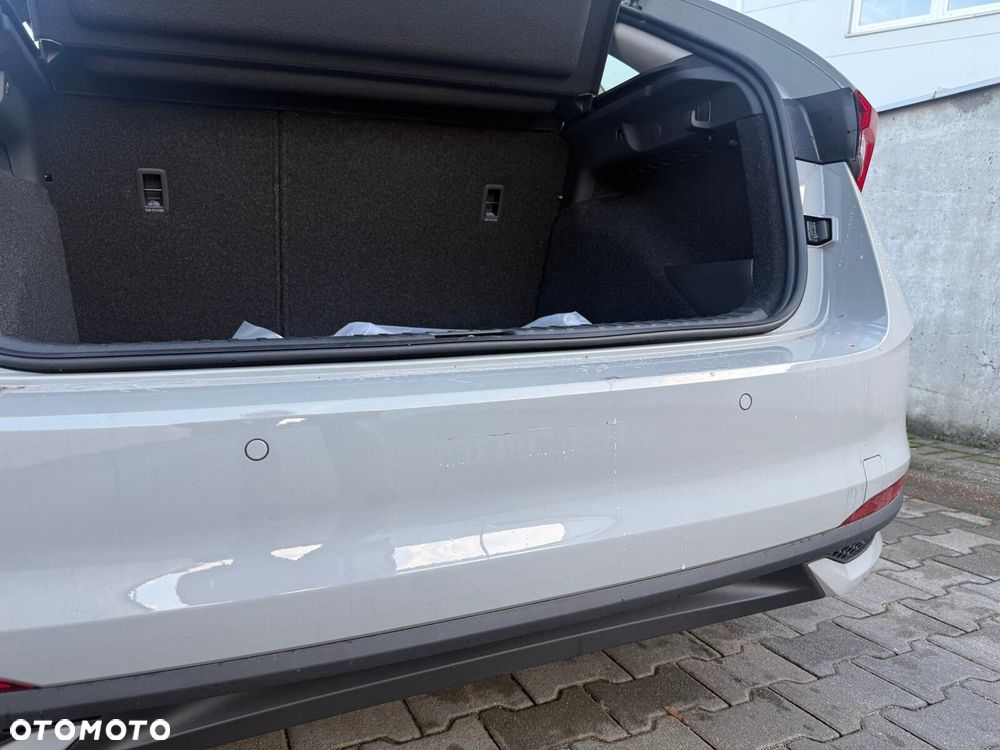 Skoda Scala 1.0 TSI Essence - 25