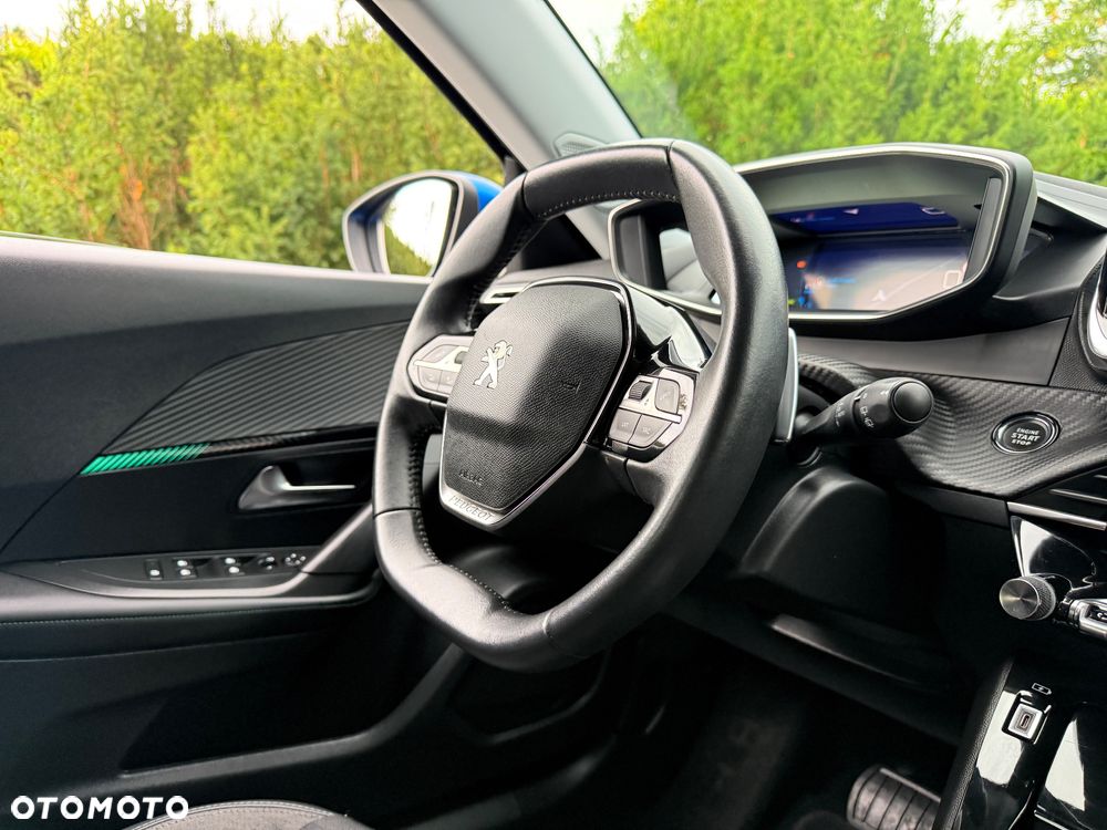 Peugeot 2008 BlueHDi 130 EAT8 Allure Pack - 11