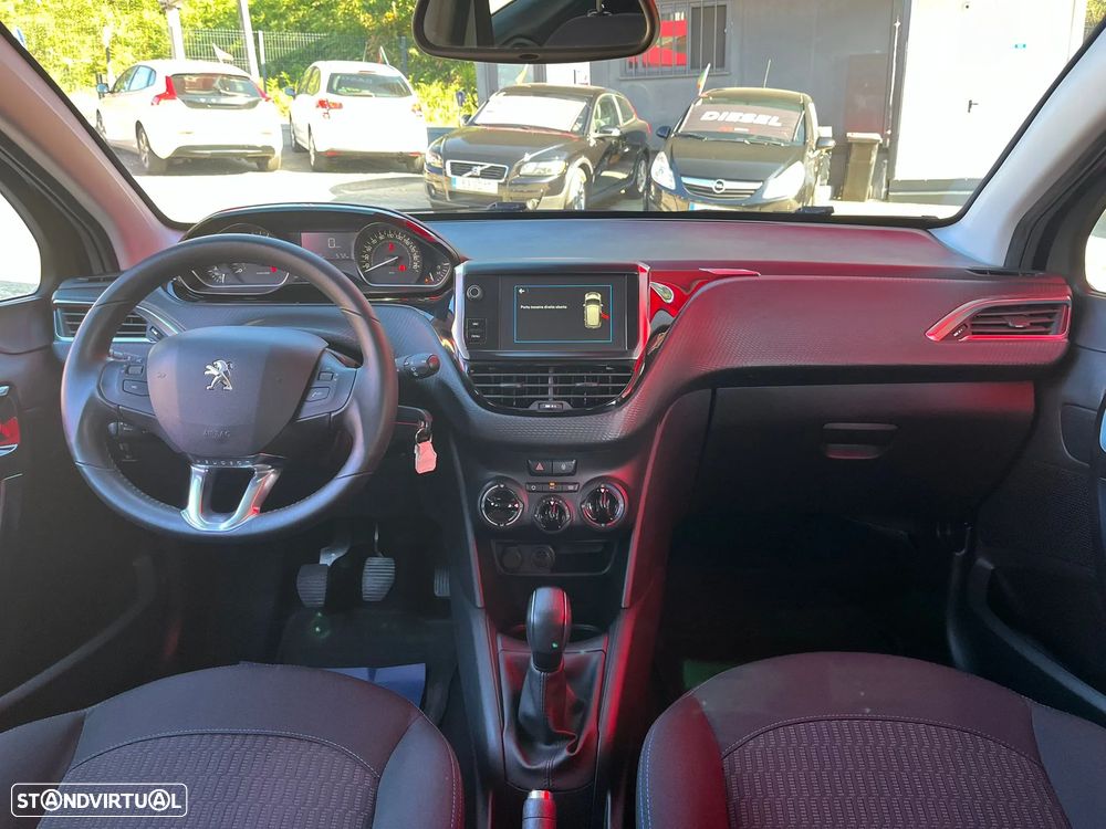 Peugeot 208 1.2 PureTech Active - 15