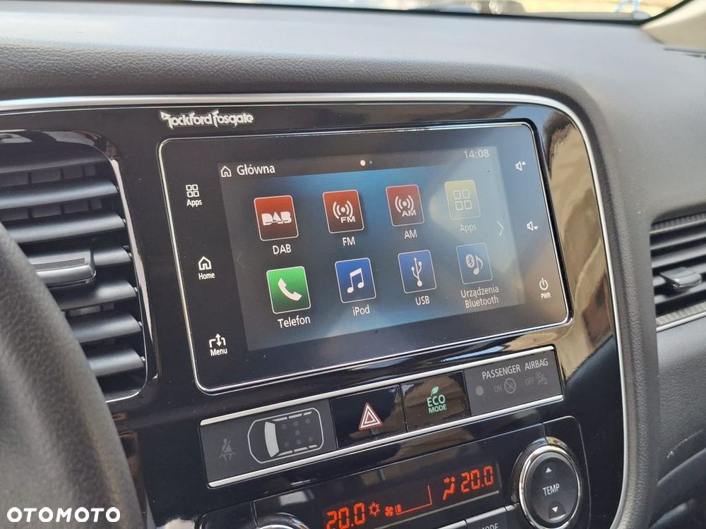 Mitsubishi Outlander 2.0 Instyle + 4WD CVT - 18