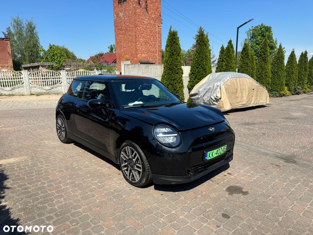 MINI Cooper SE Resolute Edition - 1
