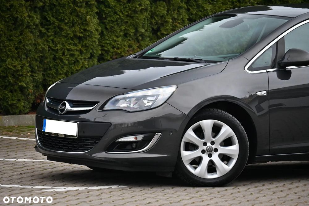Opel Astra ver-1-4-turbo-cosmo - 5