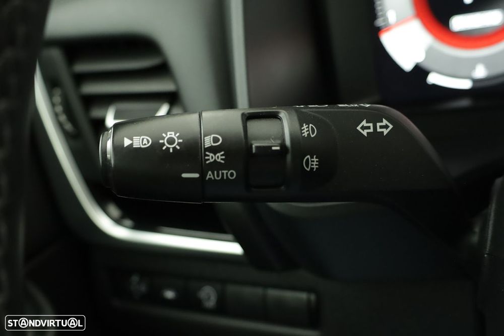 Nissan Qashqai 1.3 DIG-T N-Connecta Xtronic - 16