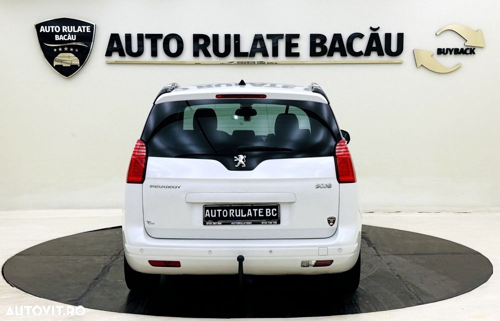 Peugeot 5008 - 11