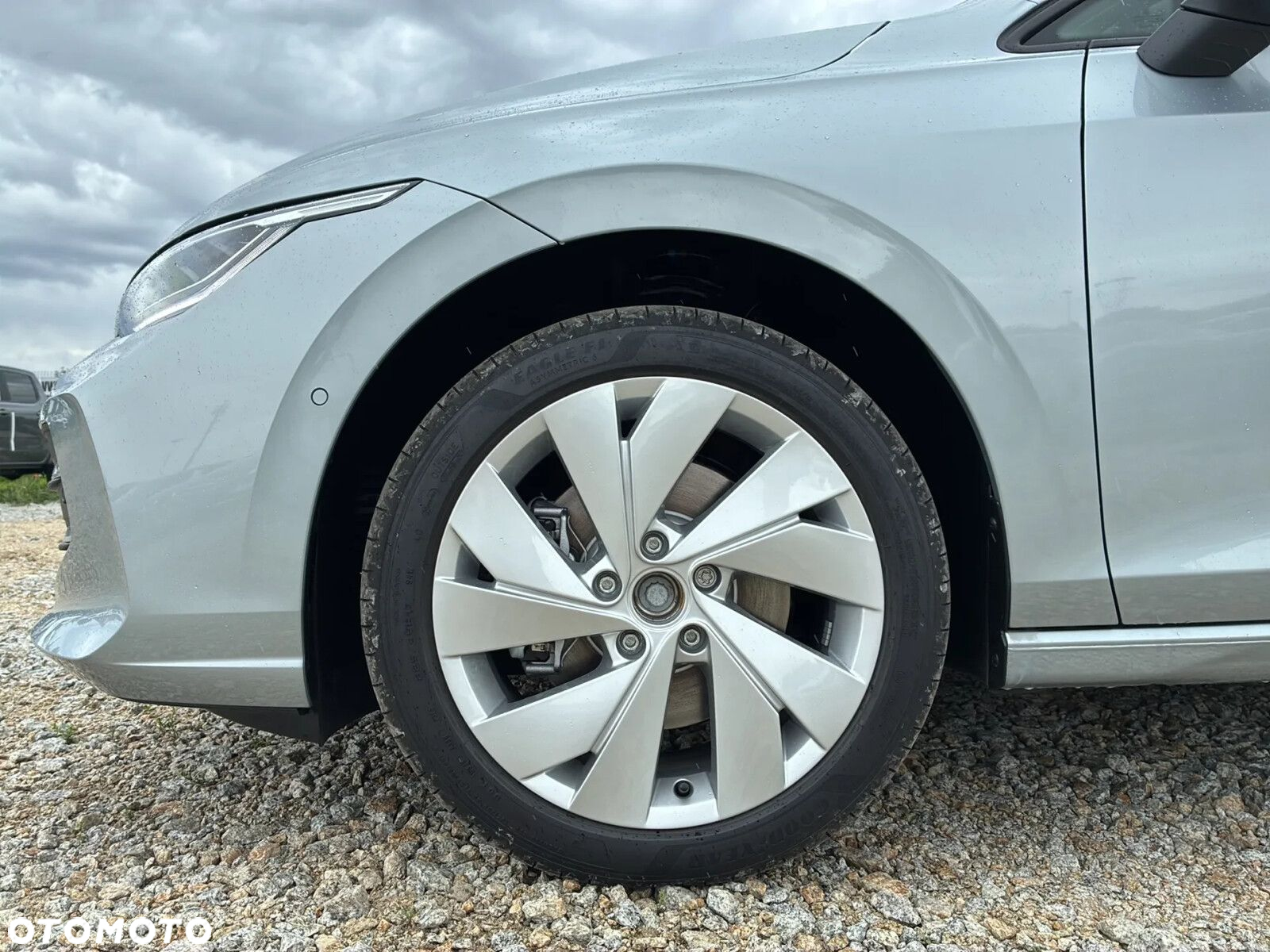 Volkswagen Golf - 21