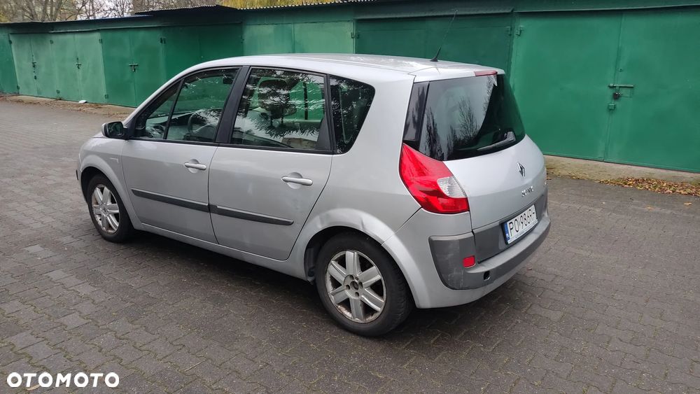 Renault Scenic - 10