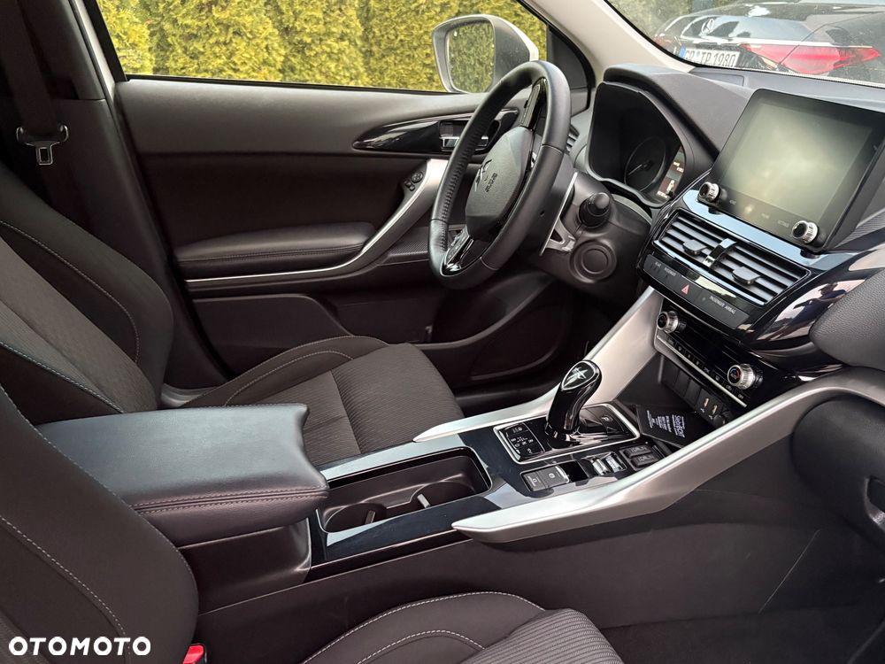 Mitsubishi Eclipse Cross 4WD Basis - 16