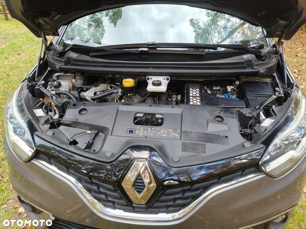 Renault Grand Scenic - 34