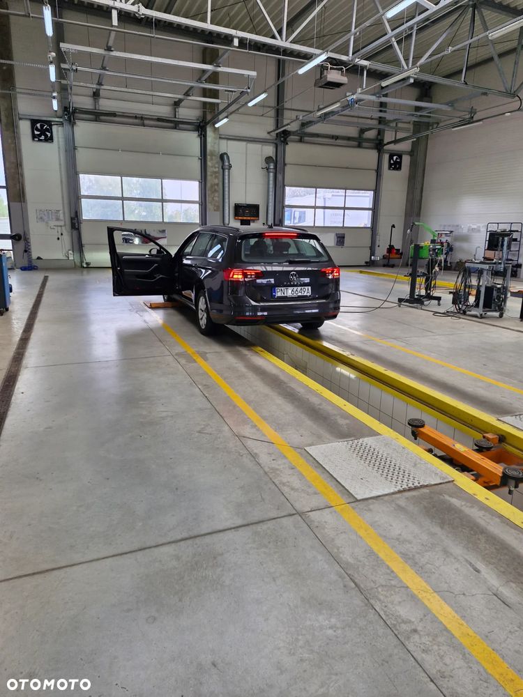 Volkswagen Passat 2.0 TDI BMT Comfortline - 19