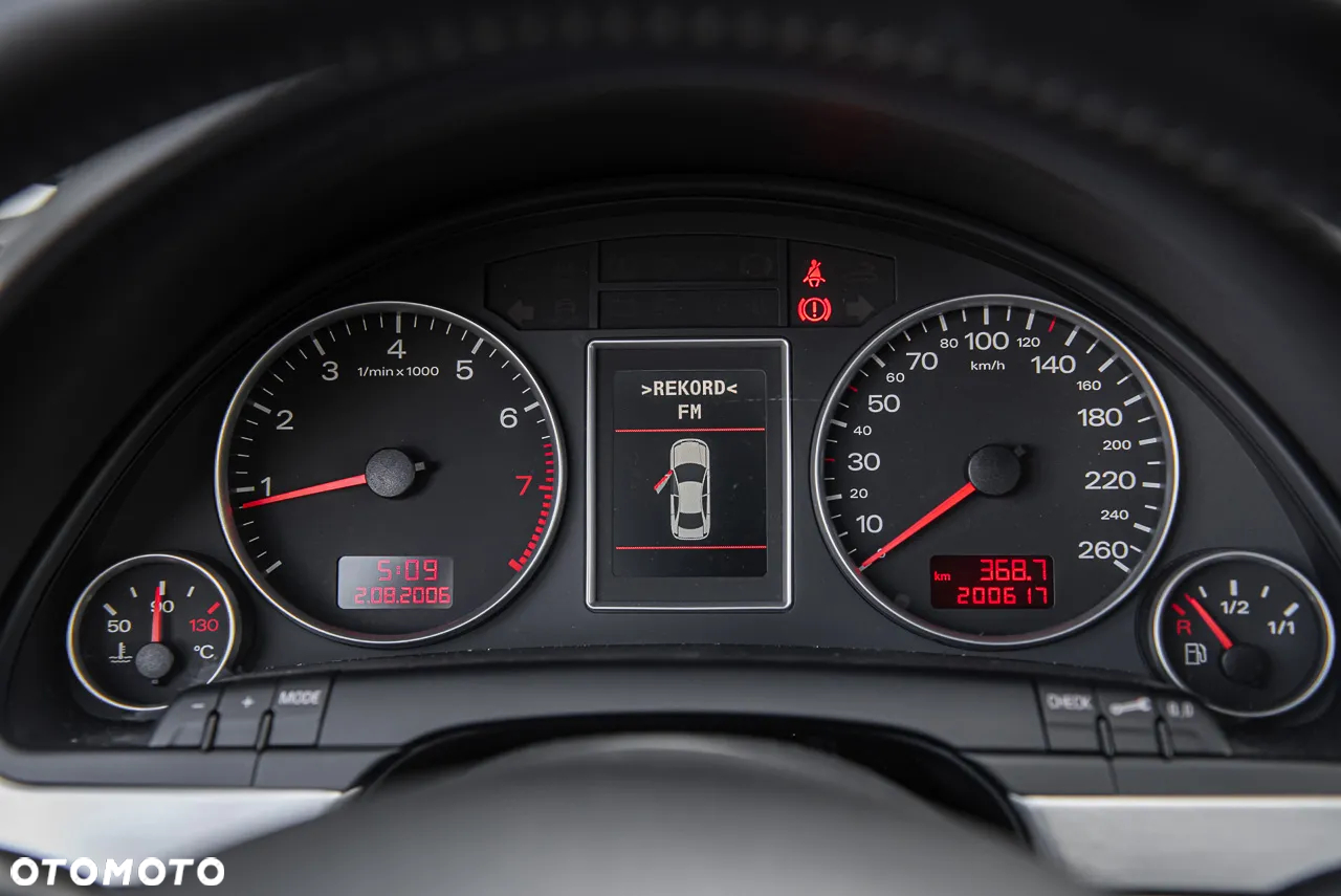 Audi A4 Avant 1.8 T quattro - 18
