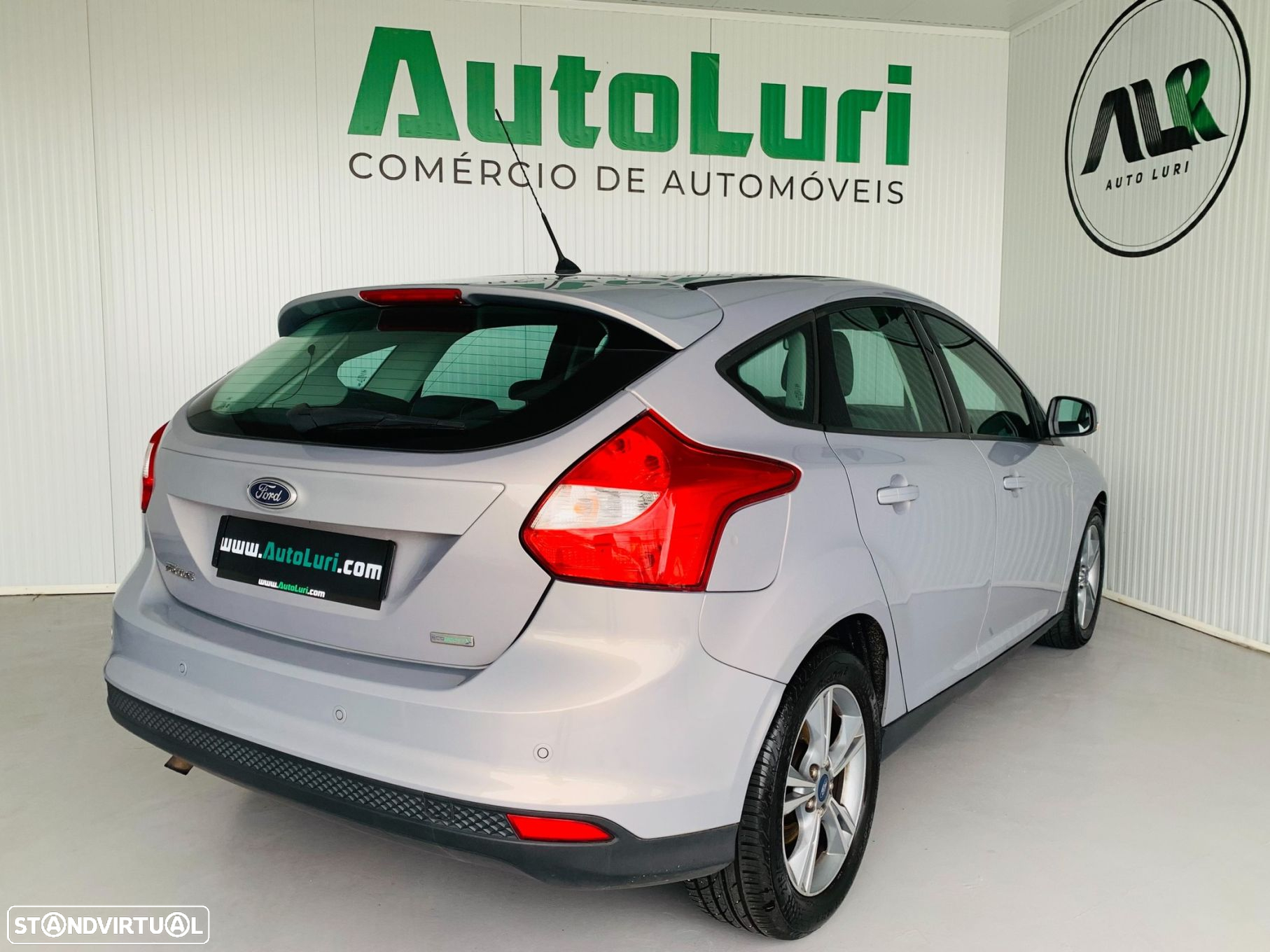 Ford Focus 1.0 EcoBoost S&S TITANIUM - 4