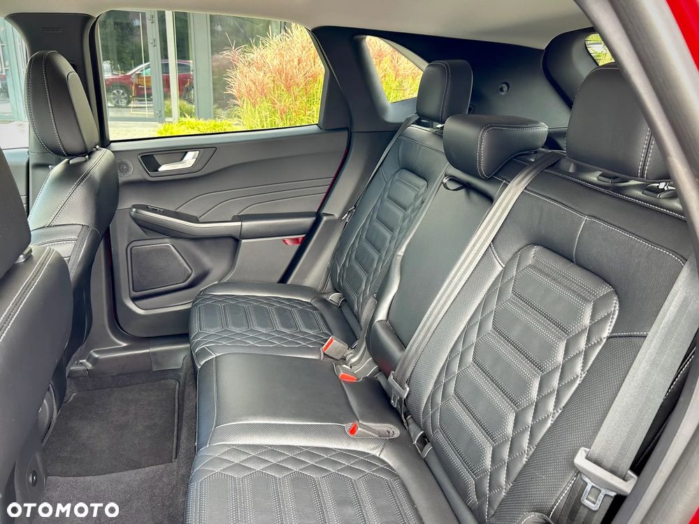 Ford Escape 2.0 EcoBoost AWD Titanium - 26