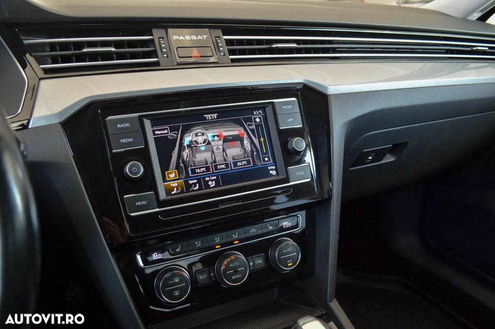 Volkswagen Passat 1.5 TSI ACT DSG Comfortline - 19