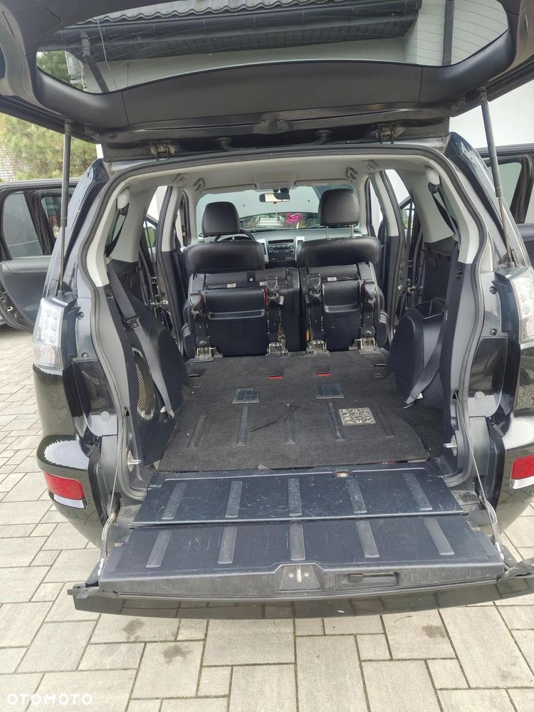 Mitsubishi Outlander 2.4 Instyle CVT - 2