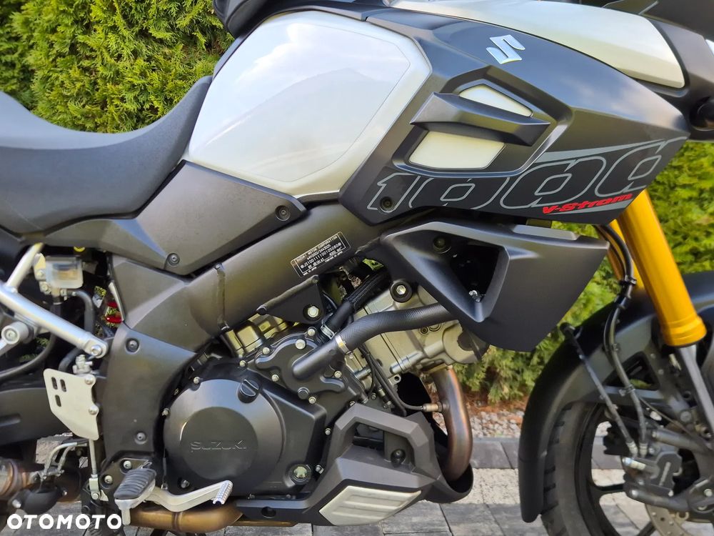 Suzuki DL - 17