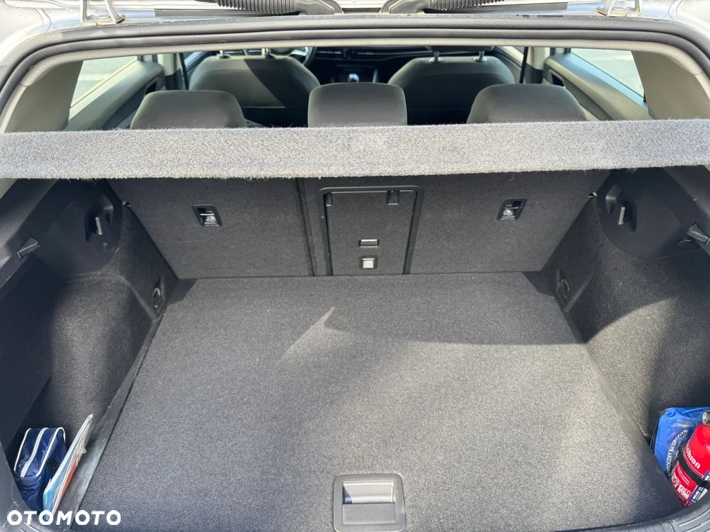 Volkswagen Golf 1.5 TSI EVO Life - 16