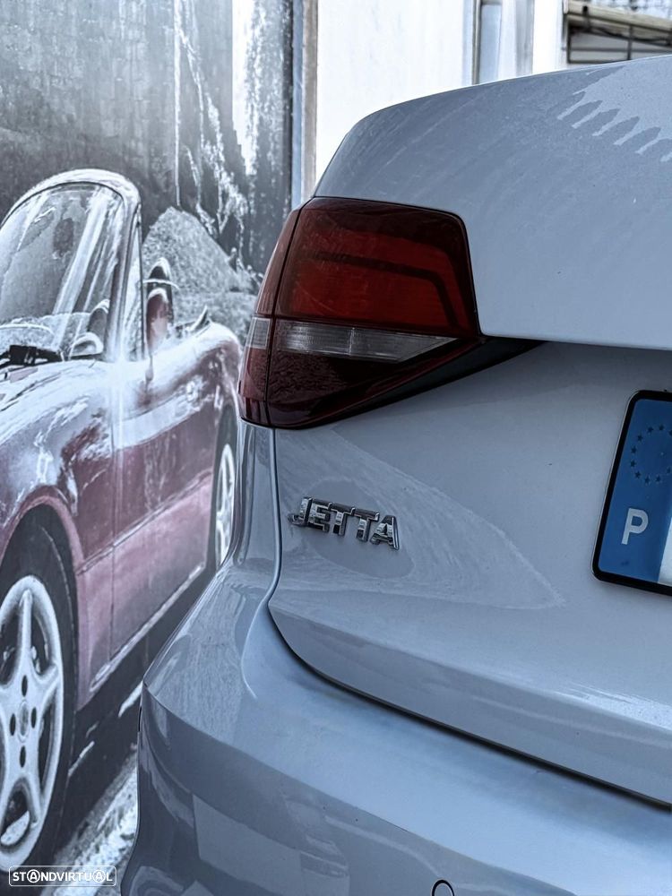 VW Jetta 2.0 TDI Trendline - 16