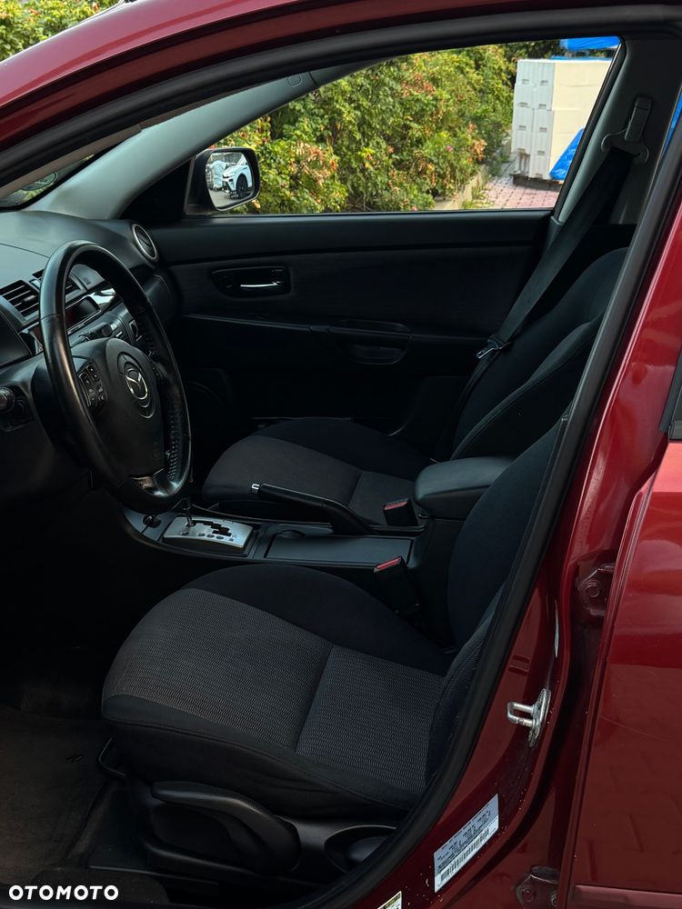 Mazda 3 2.0 Exclusive + - 10