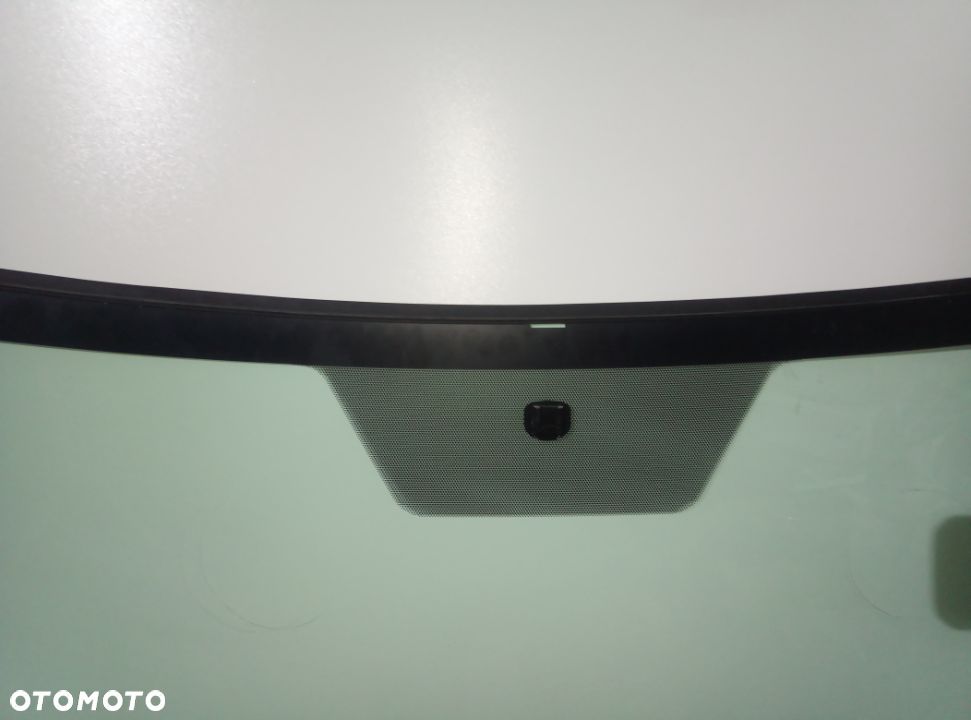 SZYBA TOYOTA AURIS 2007-2012 - 2