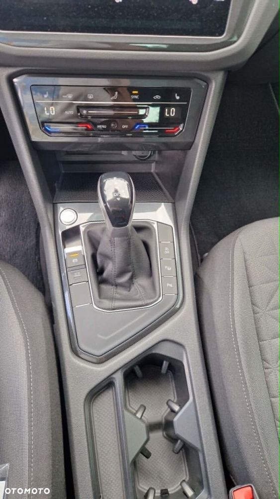 Volkswagen Tiguan - 9