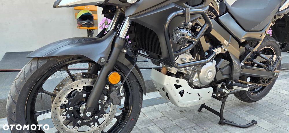 Suzuki V-STROM - 4